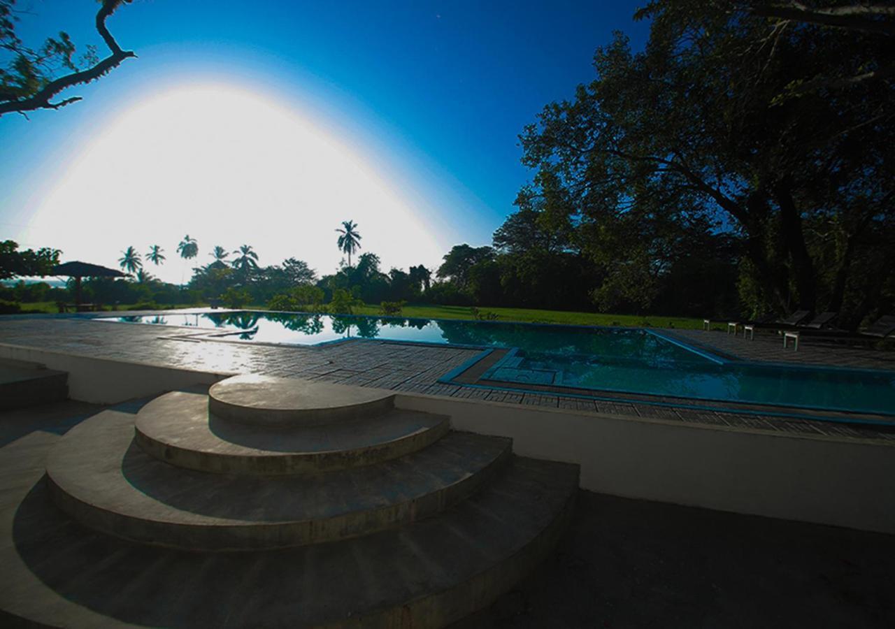 Birdsong Leisure Resort Tissamaharama Buitenkant foto
